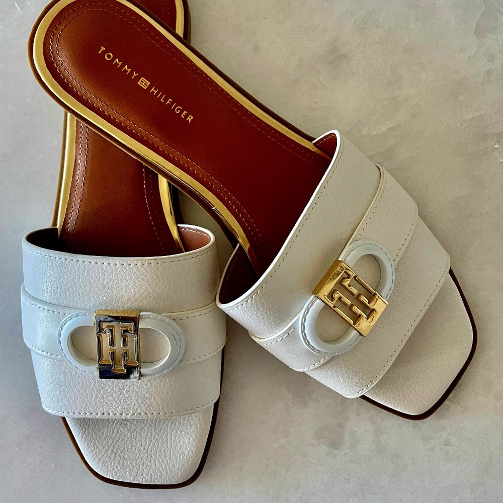 Tommy Hilfiger Tanyha Logo Slide  Size:   9-½ M